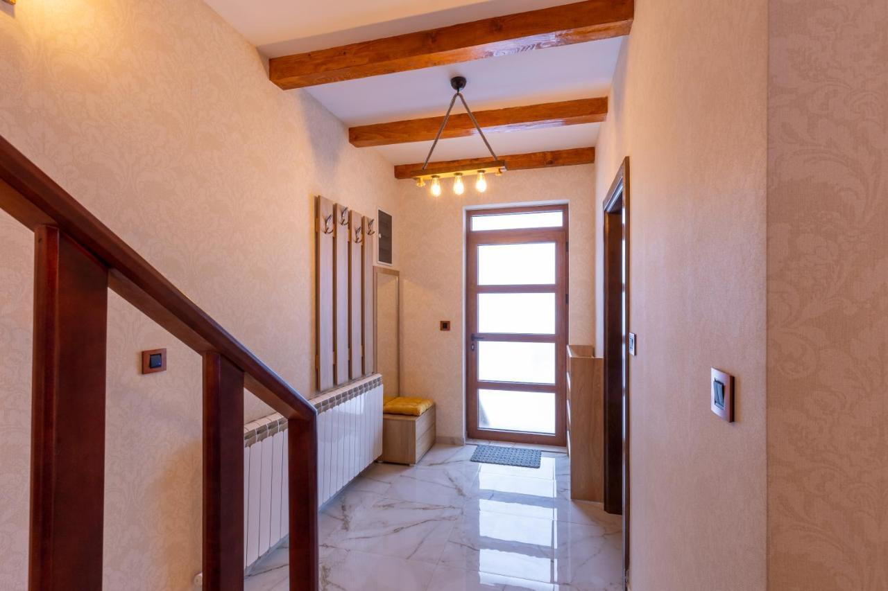 Vila Hanovi Zabljak エクステリア 写真