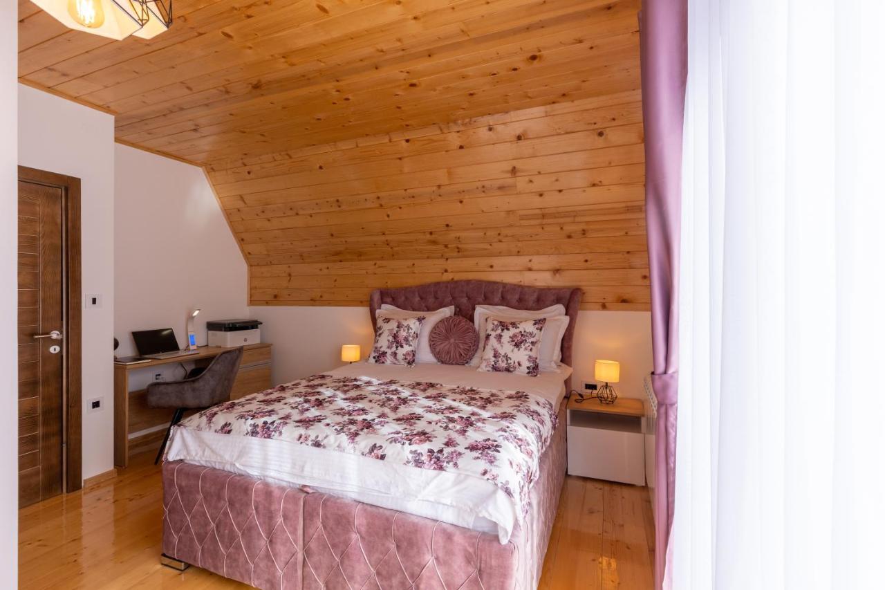 Vila Hanovi Zabljak エクステリア 写真